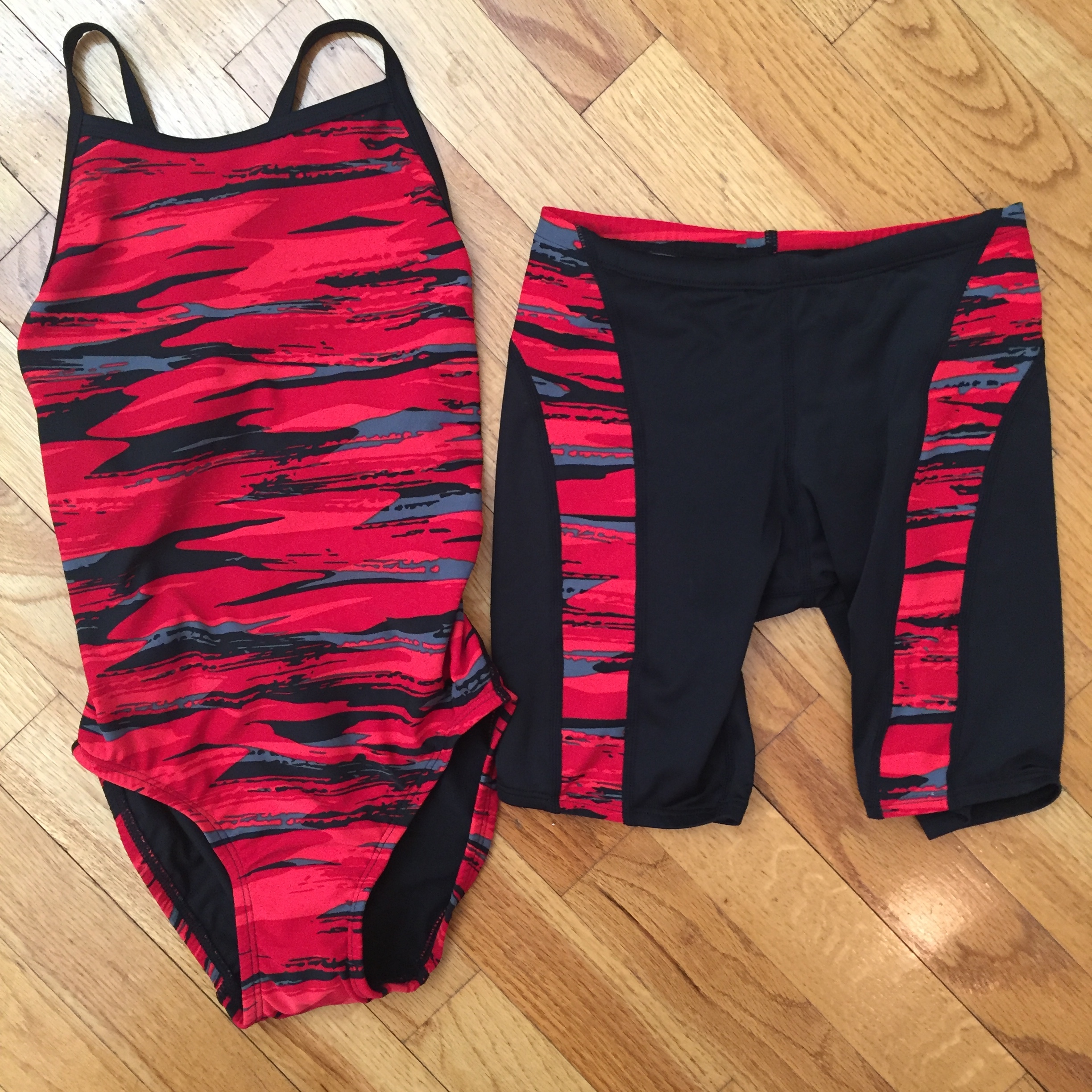 Team Suits Bradshaw Farm Barracudas