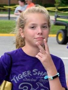 Carlie-peaceout