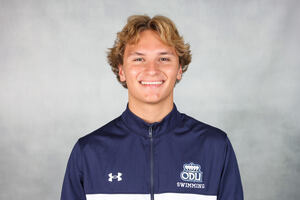 Headshot_freshman