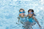 Friends_by_the_pool